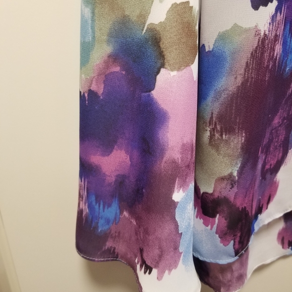 Beautiful water colour flowy top - Picture 4 of 4